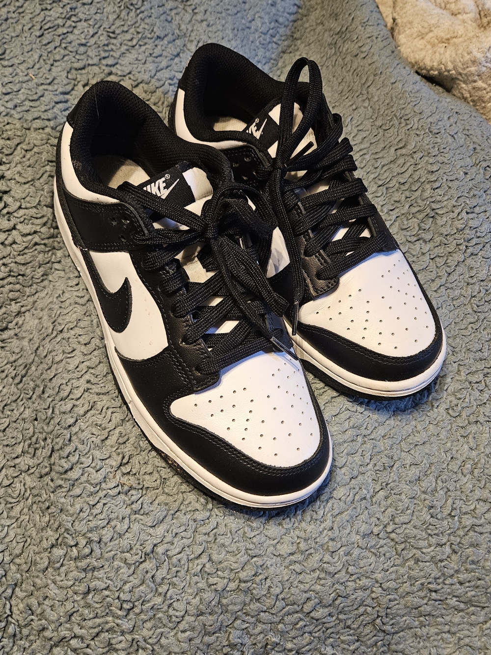 Nike Womens Black and White Low-Top Sneakers Panda Dunks